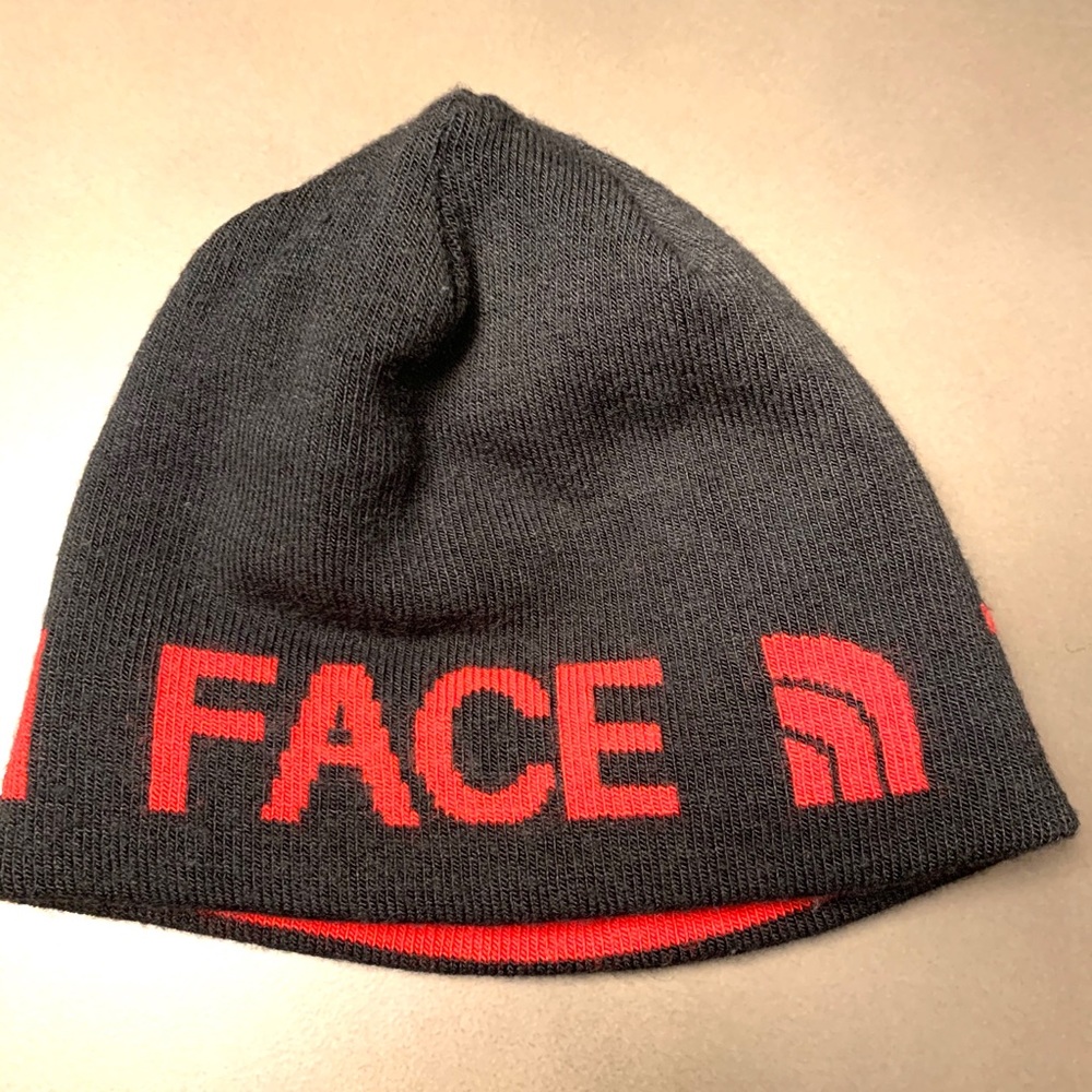Men’s north face bean hat